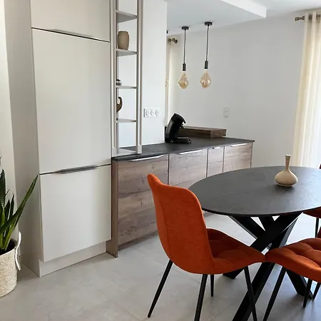 Magnifique Pour 4 Personnes Face A La Appartement *