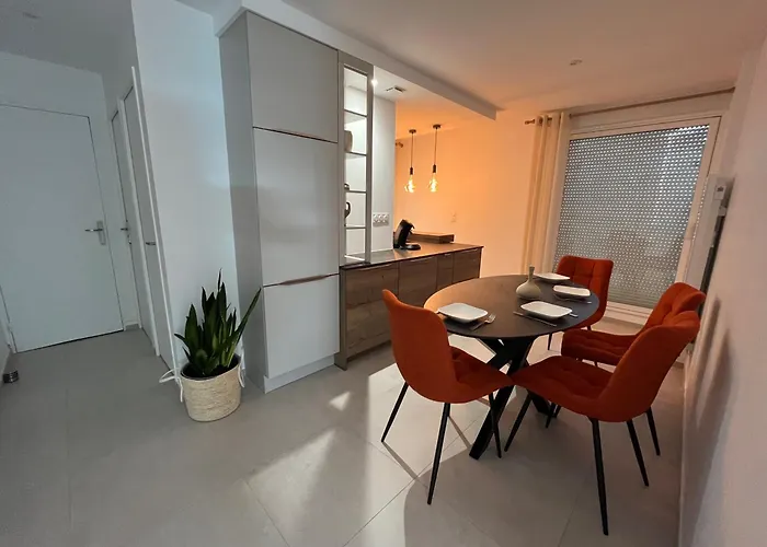 アパート Magnifique Pour 4 Personnes Face A La サン・ジル・クロワ・ド・ヴィ