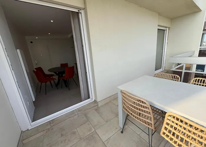 Magnifique Pour 4 Personnes Face A La アパート サン・ジル・クロワ・ド・ヴィ